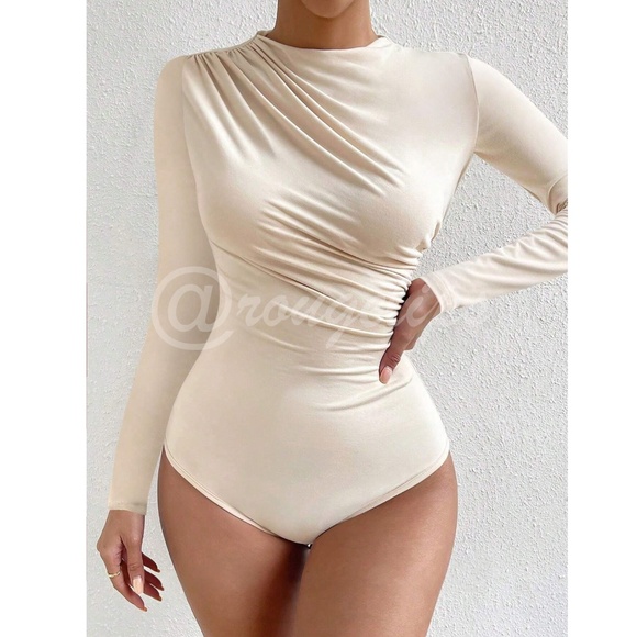 Ruched Asymmetric Beige Long Sleeve Bodysuit Slim Fit - Picture 2 of 8